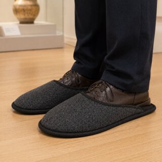 Museumspantoffeln aus Filz – Größe 38-47 - Handwerkerpantoffeln & Besucherschuhe mit Gummiband – Filzüberschuhe zum Bodenschutz gegen Kratzer & Schmutz